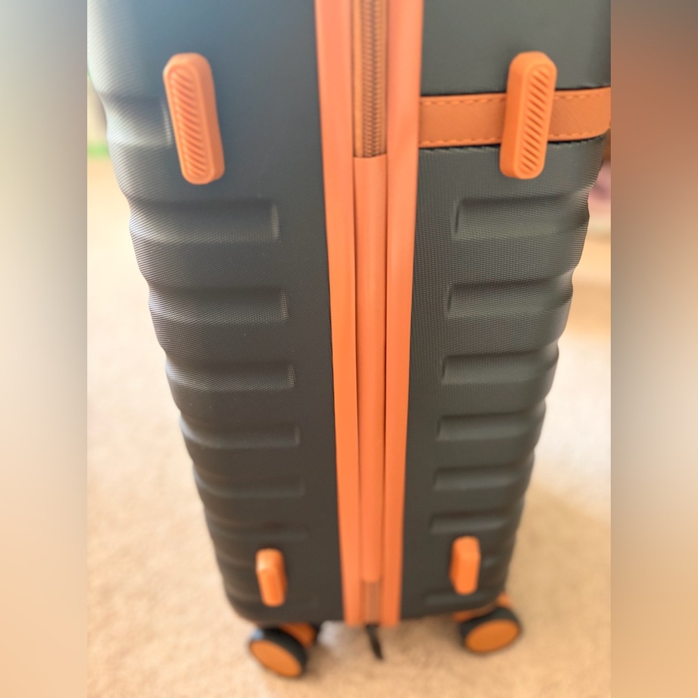 Jukein Hard Shell Carry-On Luggage in Black with Orange Trim - Picture 3 of 8